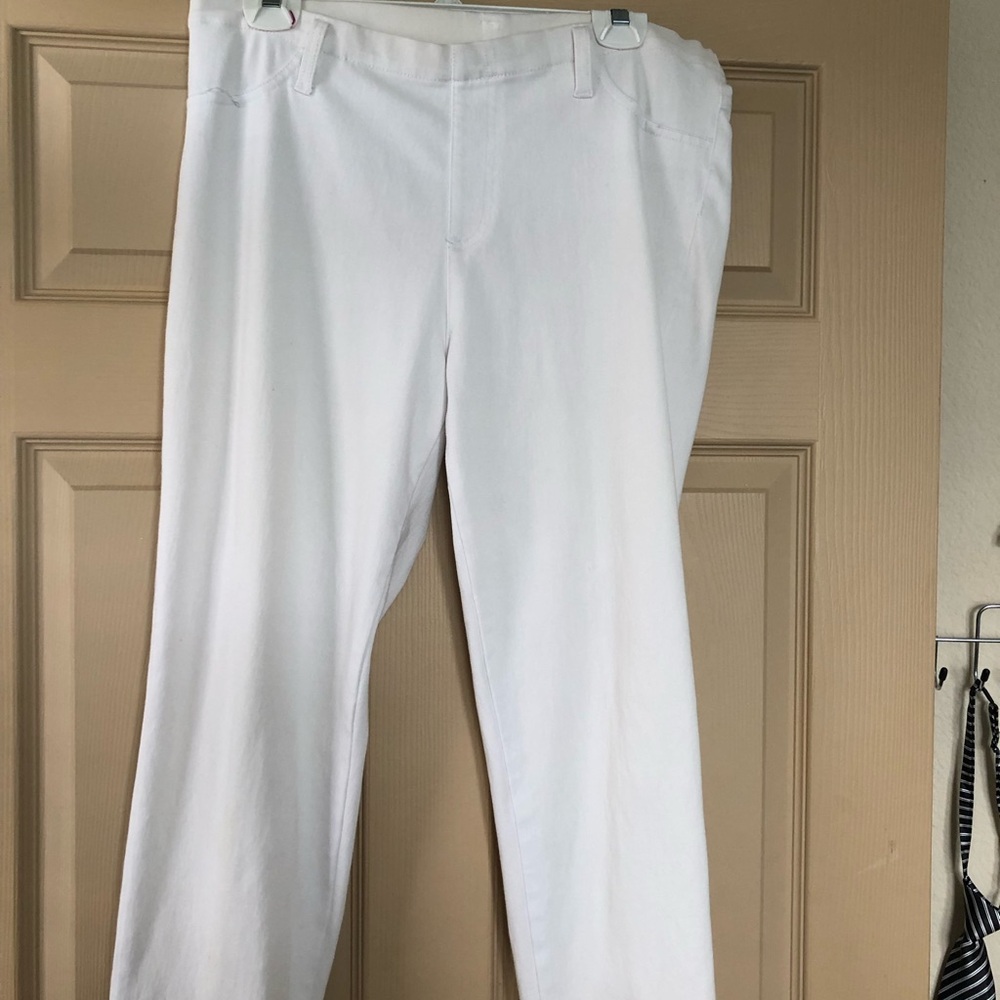 Faded Glory White Casual Chinos